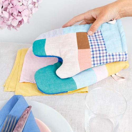 DIY Projects — Table Setting + Oven Mitts